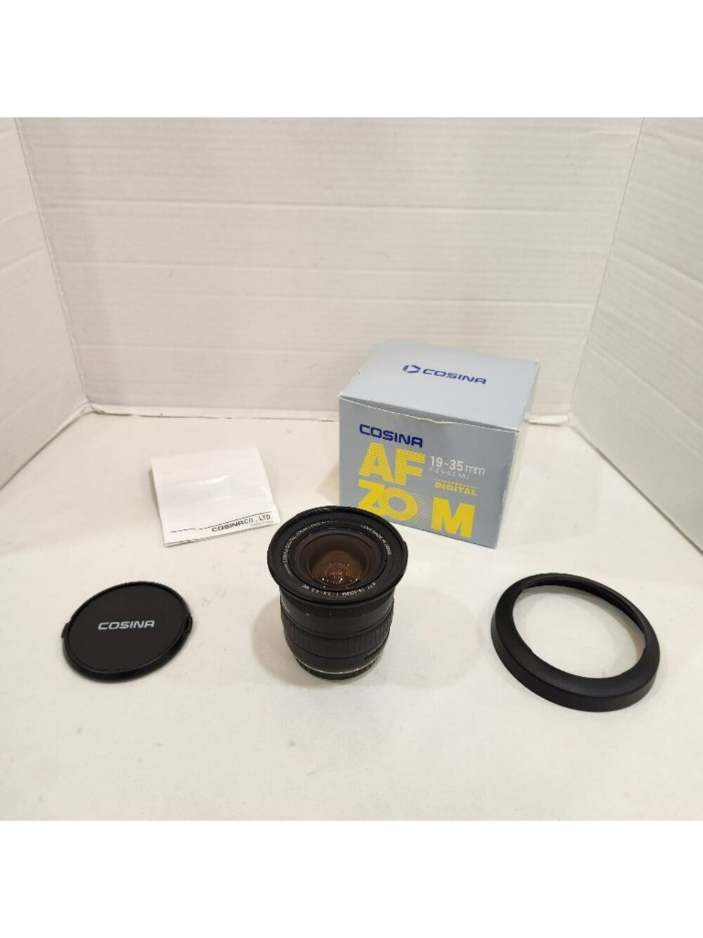 Cosina 19-35mm f/3.5-4.5 Digital zoom MC AF Wide Angle for Canon EF Excellent!